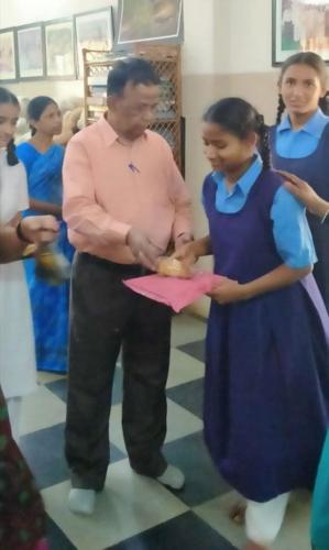 7 (1) (1) (1) (1) (1)